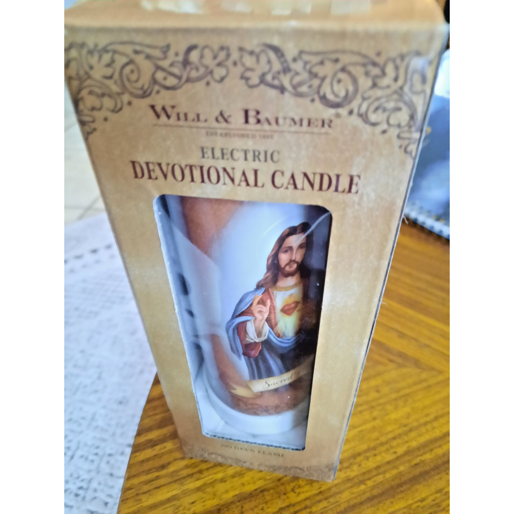 Will & Baumer Sacred Heart Devotional 8" Electric Candle *NEW in box*